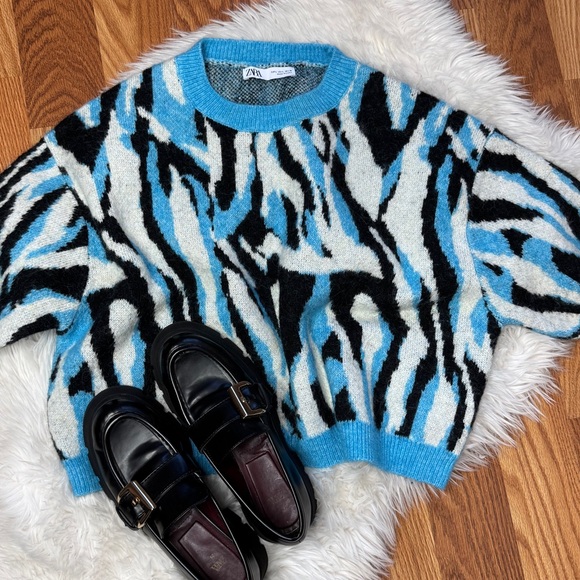 Zara Zebra Print Short Sleeves Sweater - Picture 9 of 9